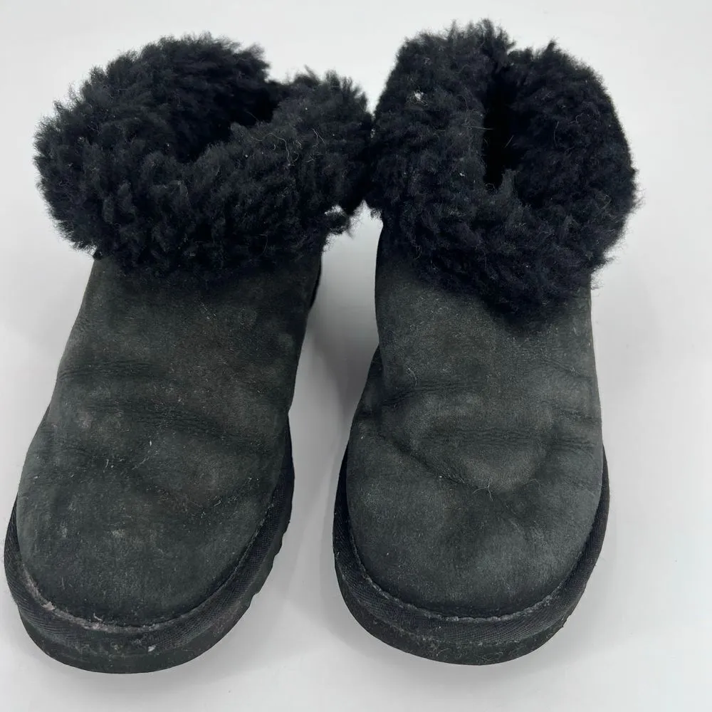 UGG ‎ low boots mini Bailey boots size 7.5 - Image 6