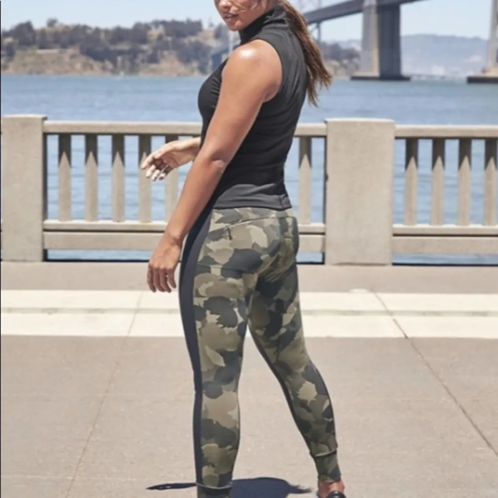 Athleta Essex Camo Hybrid Green/Black Tights - Image 9