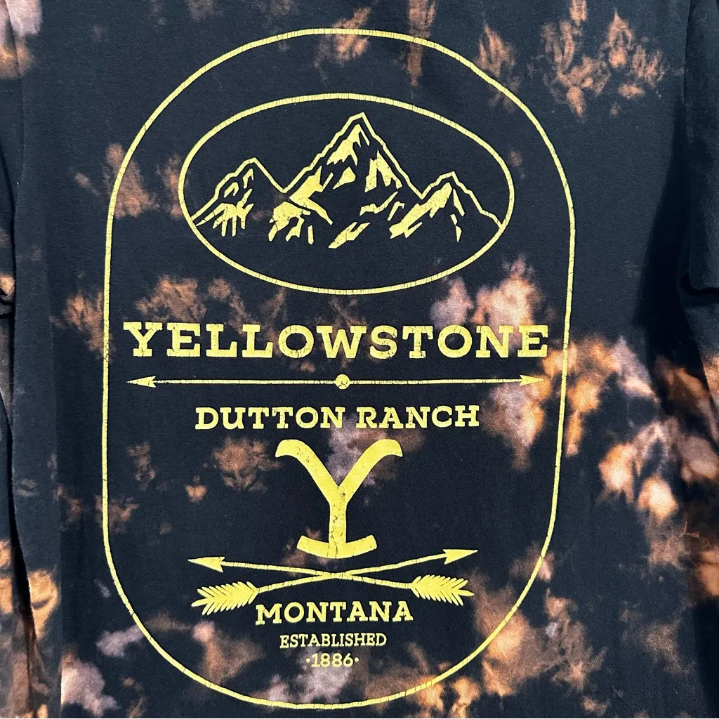 Reverse Dyed Yellowstone Dutton Ranch Graphic Tee medium Black - Image 6