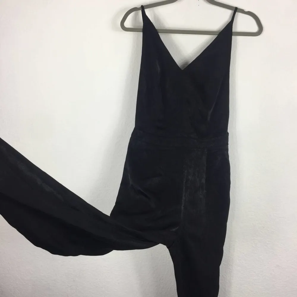 Nasty Gal Black Satin Open Back Surplice Cocktail Tapered Jumpsuit Small - Image 9