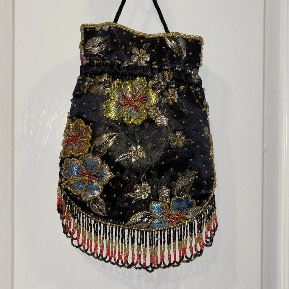 Floral Embroidered Drawstring Bag Black - Image 2