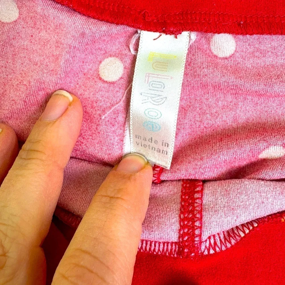 LuLaRoe ⭐️ Soft Red and Orange Polka Dot Leggings - Image 4