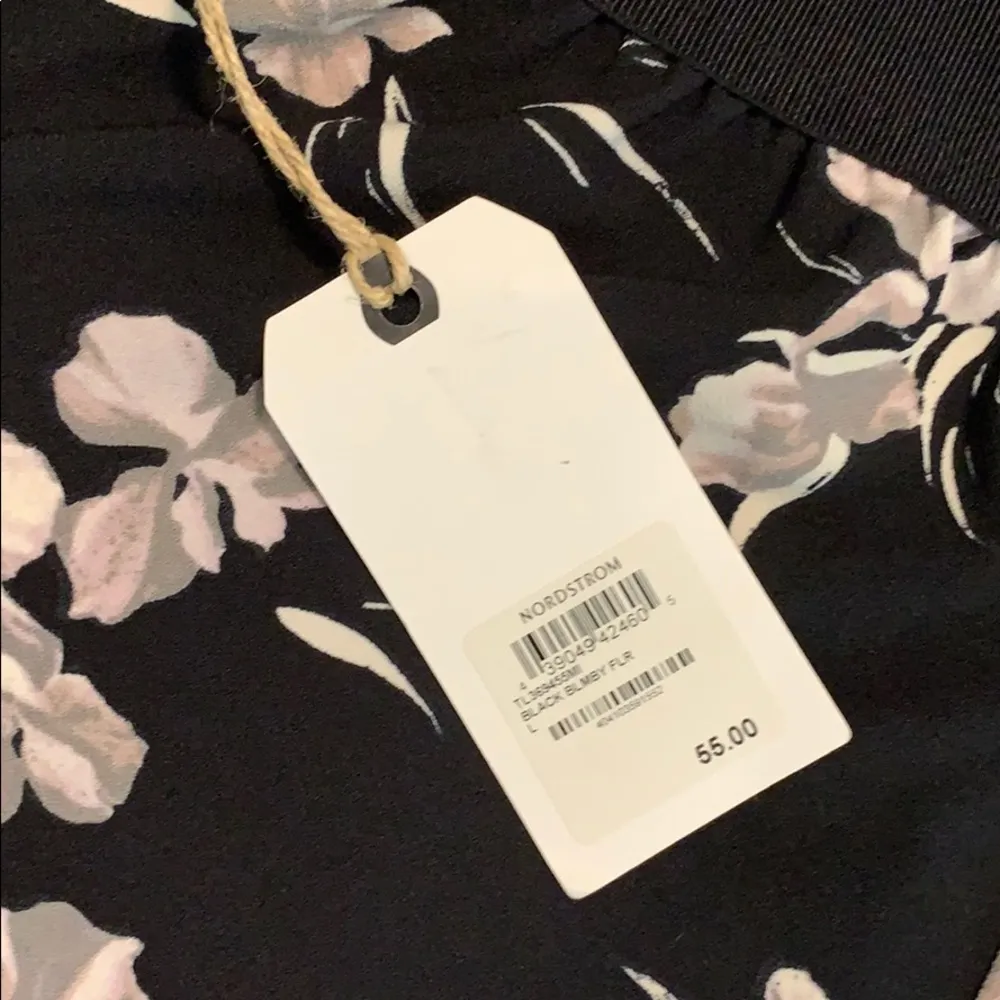 NWT Leith 🌸Black floral shorts - Image 3