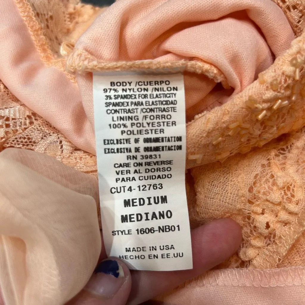 Xoxo Women’s Medium Peach Lace Tank Top - Image 5