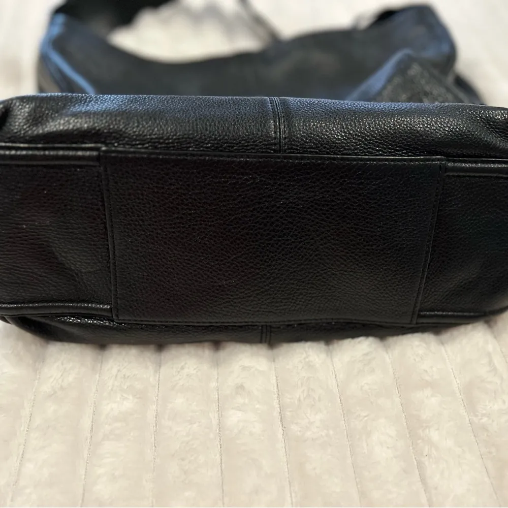 Coach  Avery hobo bucket bag - Image 4