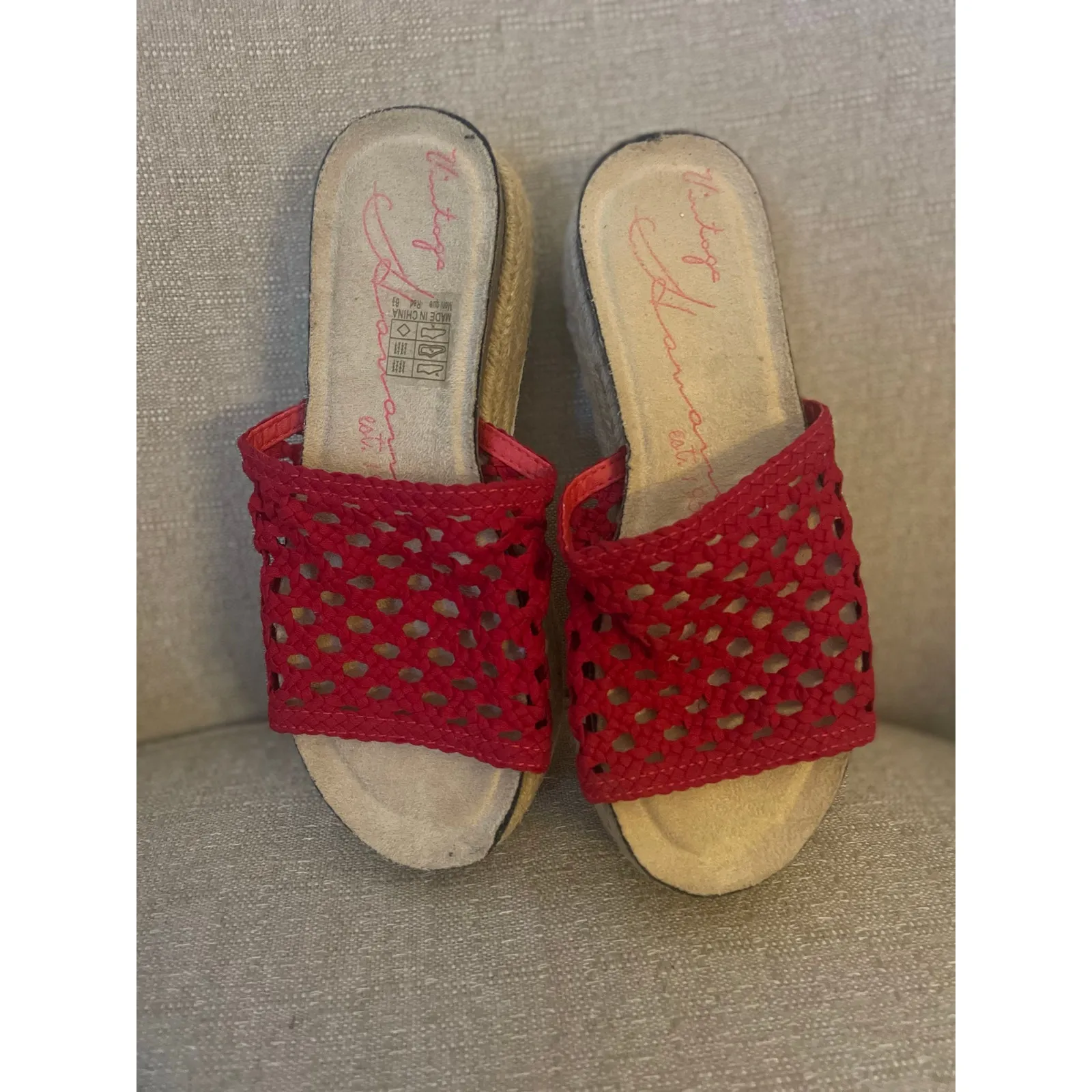 Vintage Havana with Red crochet uppers, slide on, S84 - Image 3