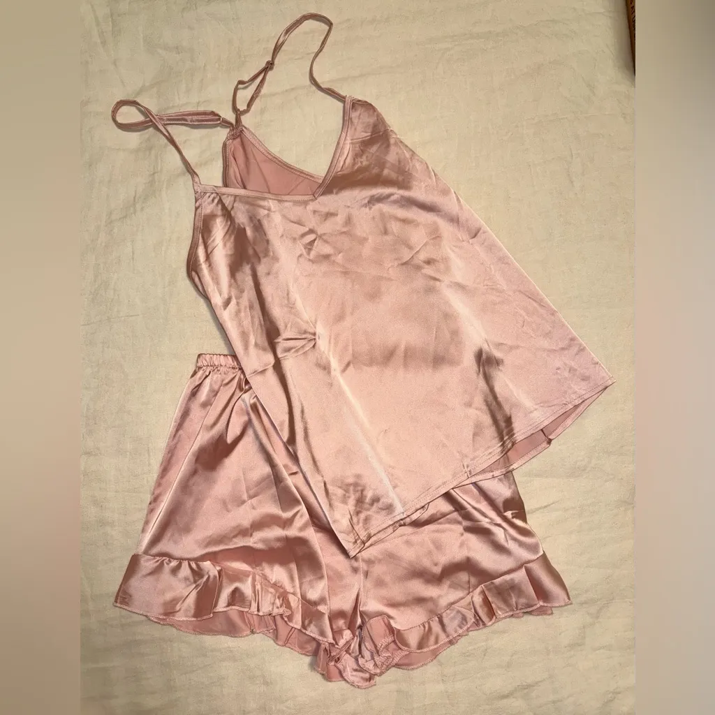 Satin Blush Sleepwear Set - Image 5