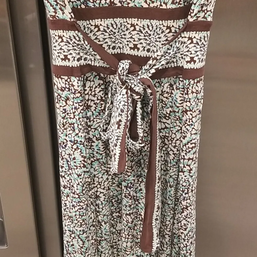 💕BCBGMAXAZRIA💕 Vneck Pattern Dress - Image 5