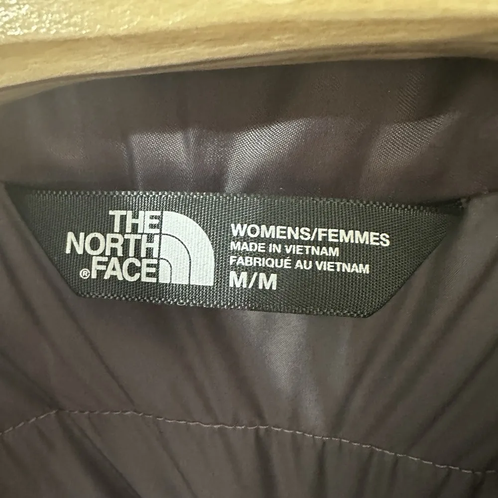 The North Face Down Full Zip Quilted Puffer Vest Jacket 550 Grey Woman's Medium - Image 6
