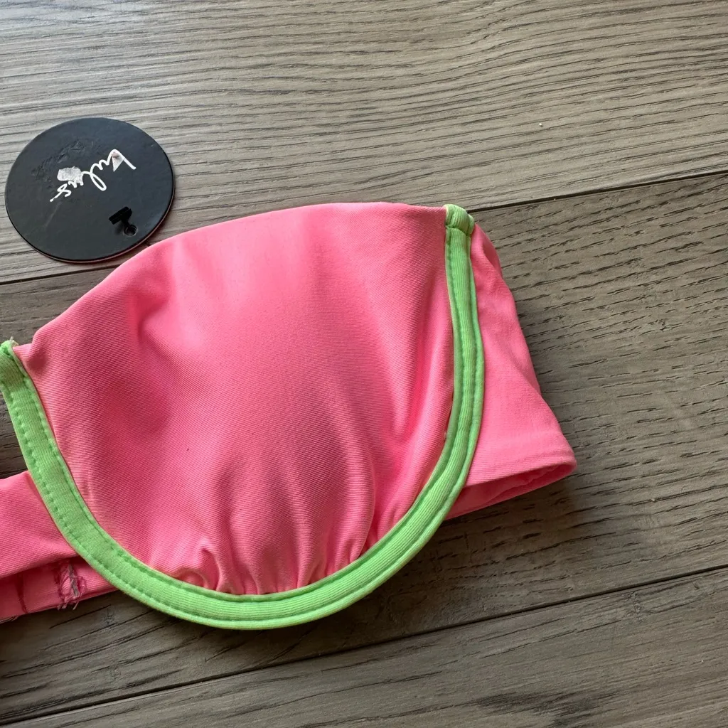 Lulus Light Pink Color Block Bikini top Size M - Image 3