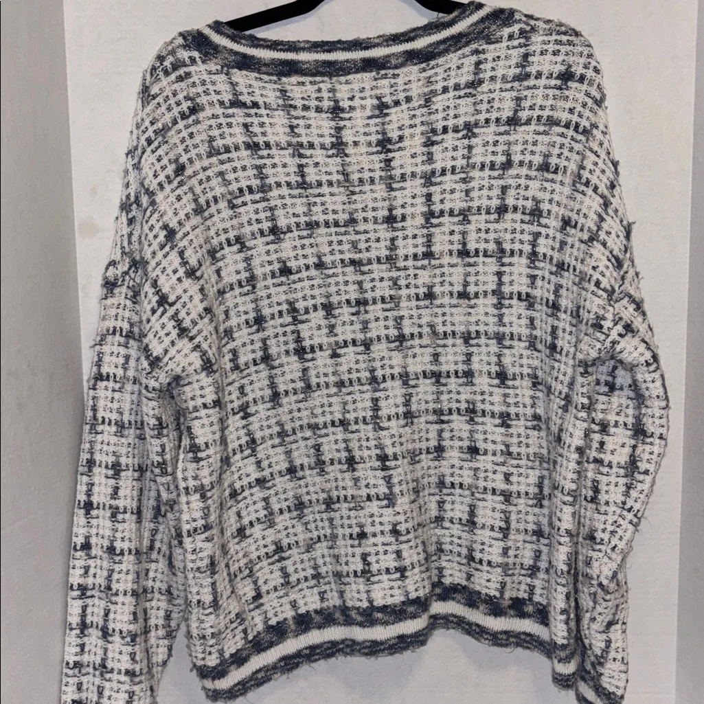 PRIMARK WHITE BLUE PINK LIGHT WEIGHT SWEATER (METALLIC THREAD THROUGHOUT) LARGE - Image 8