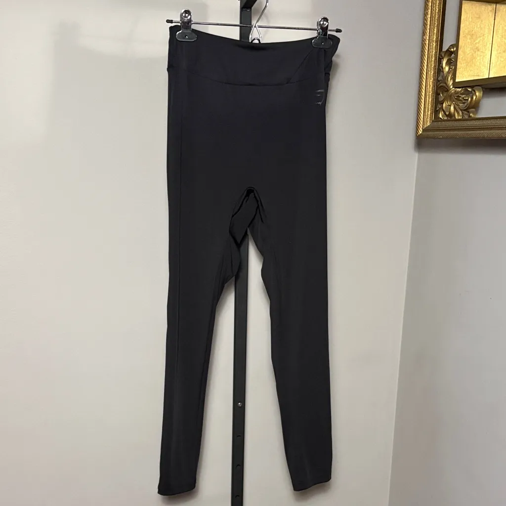 Gymshark  Large Black Power Scrunch Butt Regular Leggings - Image 3