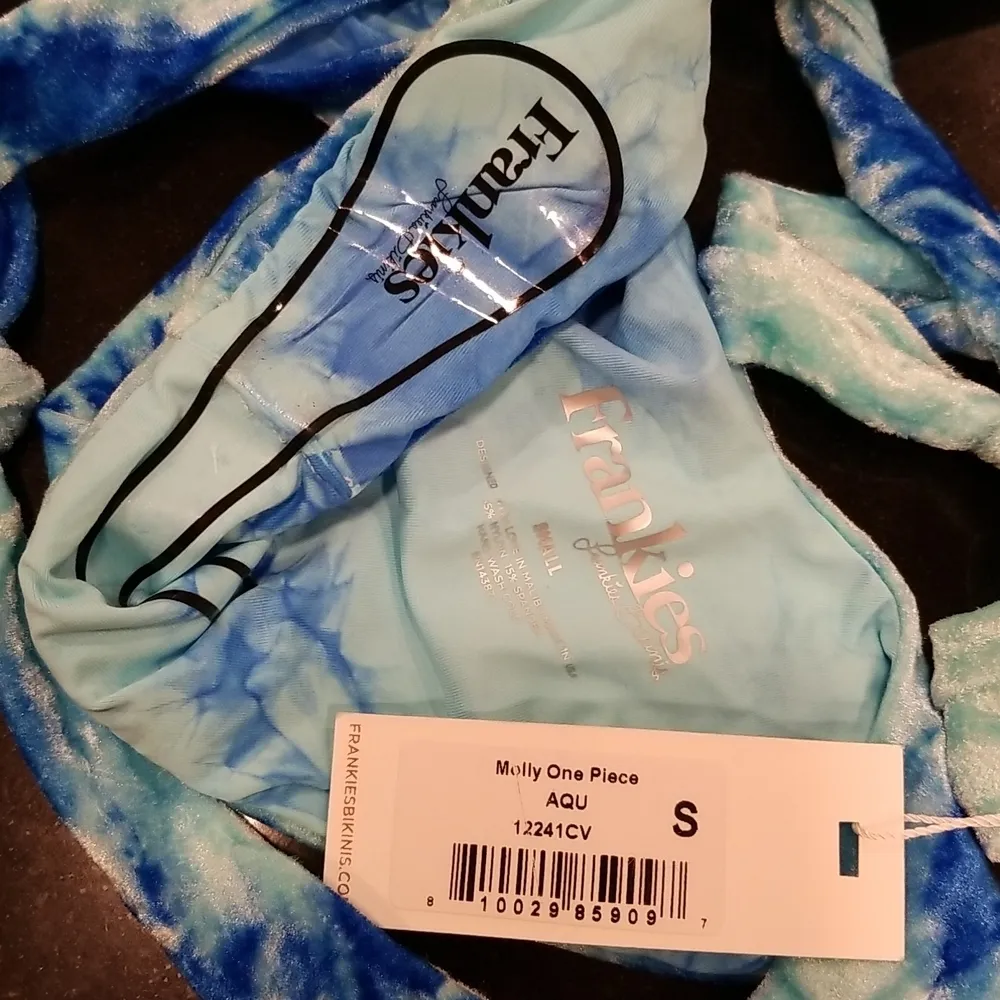 💕FRANKIES BIKINIS💕 Molly One Piece Swimsuit Aqua Tie Dye Crushed Velvet S NWT - Image 9