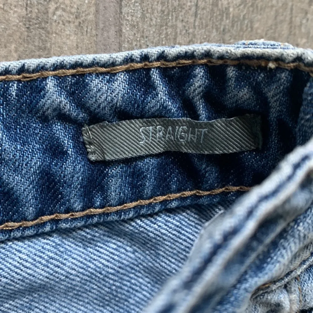 Zara premium wash distressed jeans - Image 4