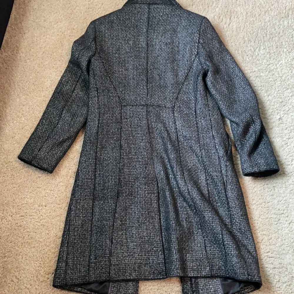 Beautiful long Calvin Klein coat size 4 gray - Image 3
