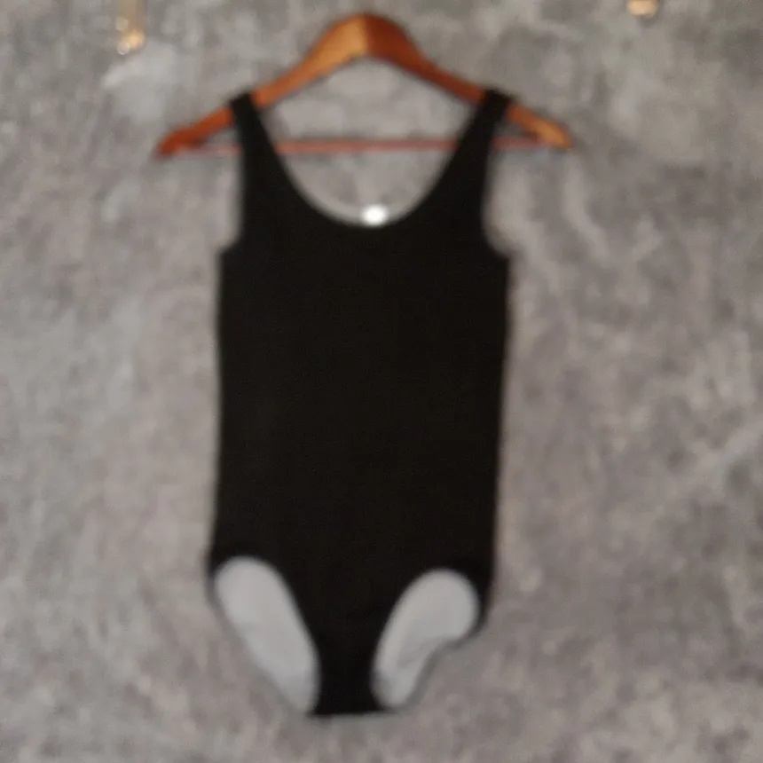 Assets Spanx Womens Shape Invisible Tank Brief Bodysuit Size Large Black - Image 3