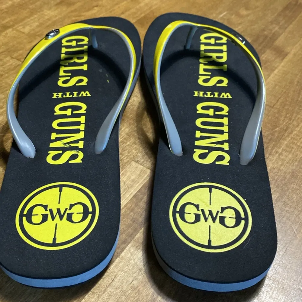 Girls with Guns flip flops 7 - Image 2