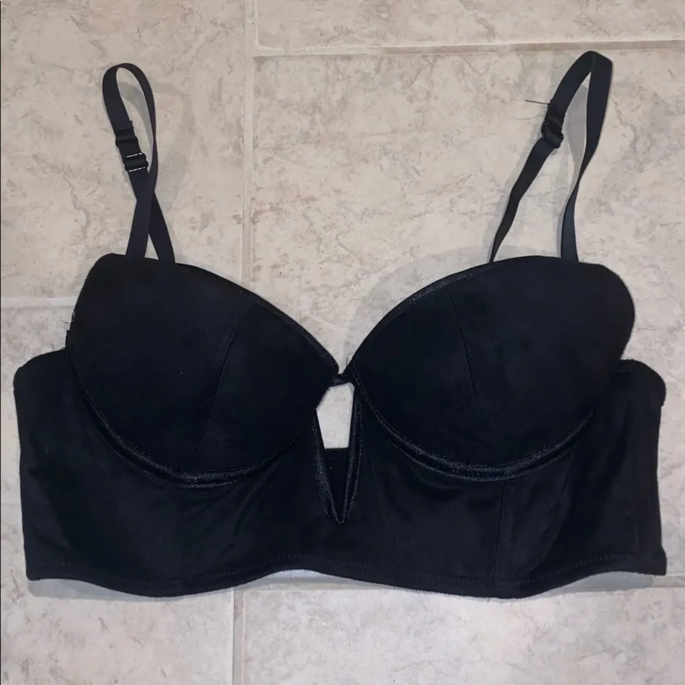 Windsor  Black Bra size Large - Image 3