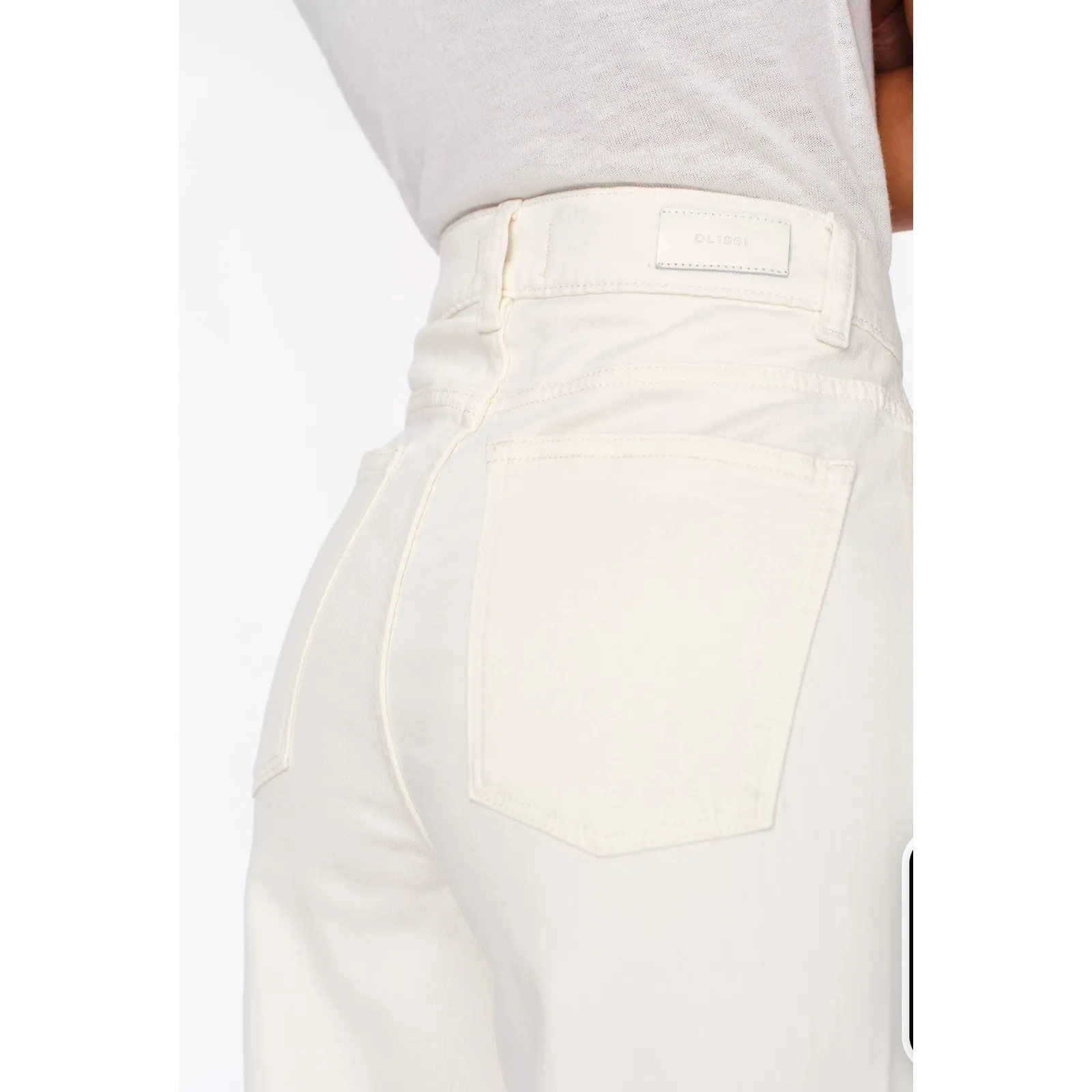 DL1961 Hepburn Wide Leg High Rise Vintage 33” in Eggshell Size 30 - Image 4