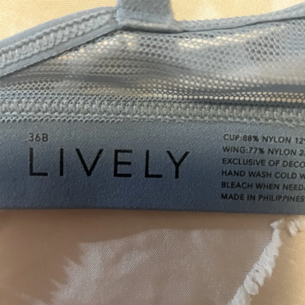 Lively Wireless‎ Bra 36B Blue Size undefined - Image 3