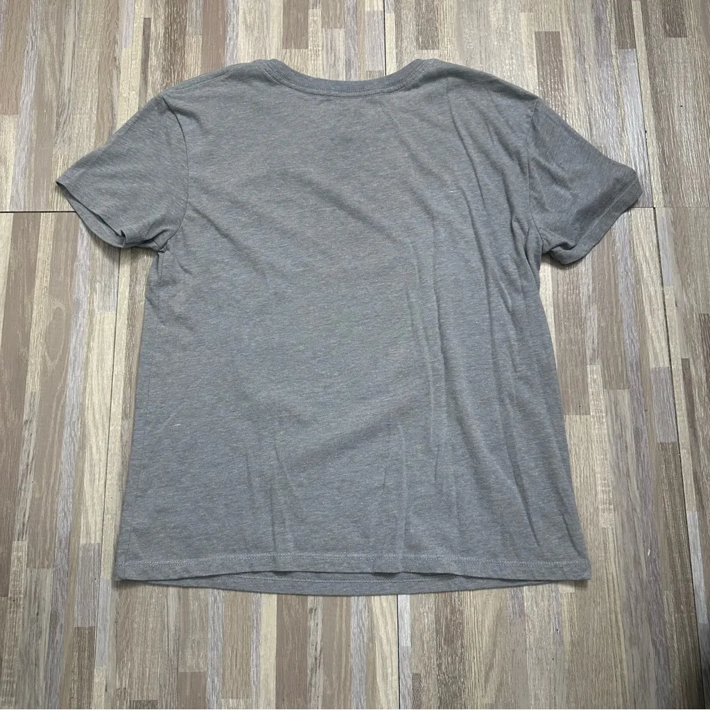 Disney Gray T-Shirt with Stitch and Angel Graphic Size Medium - Image 6