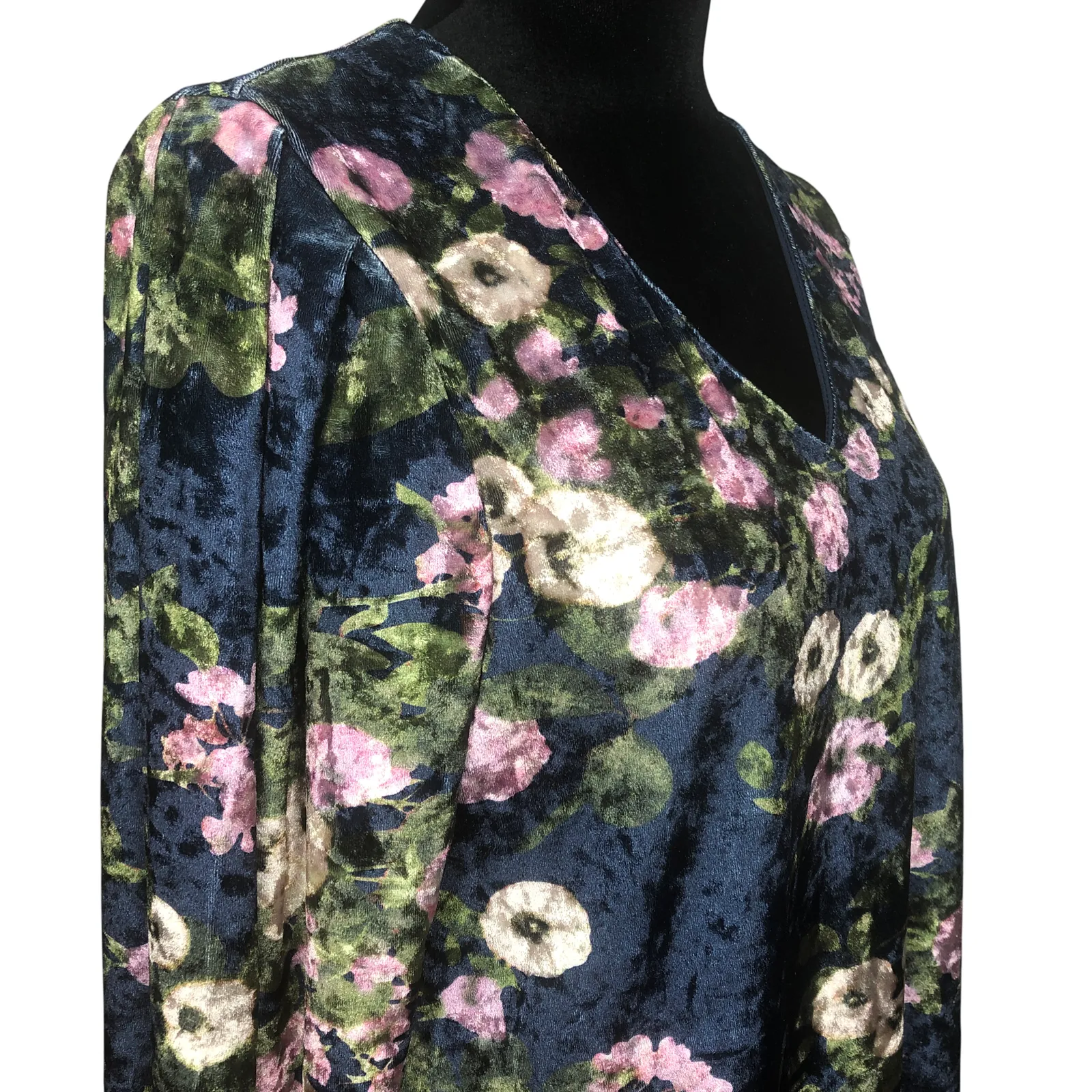 Loveriche Navy Mix Floral Velvet Dress - Size Medium - Image 6