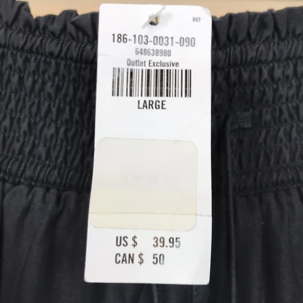 NWT Abercrombie & Fitch Women’s Smocked High Waisted Tie Gray Shorts - Image 6