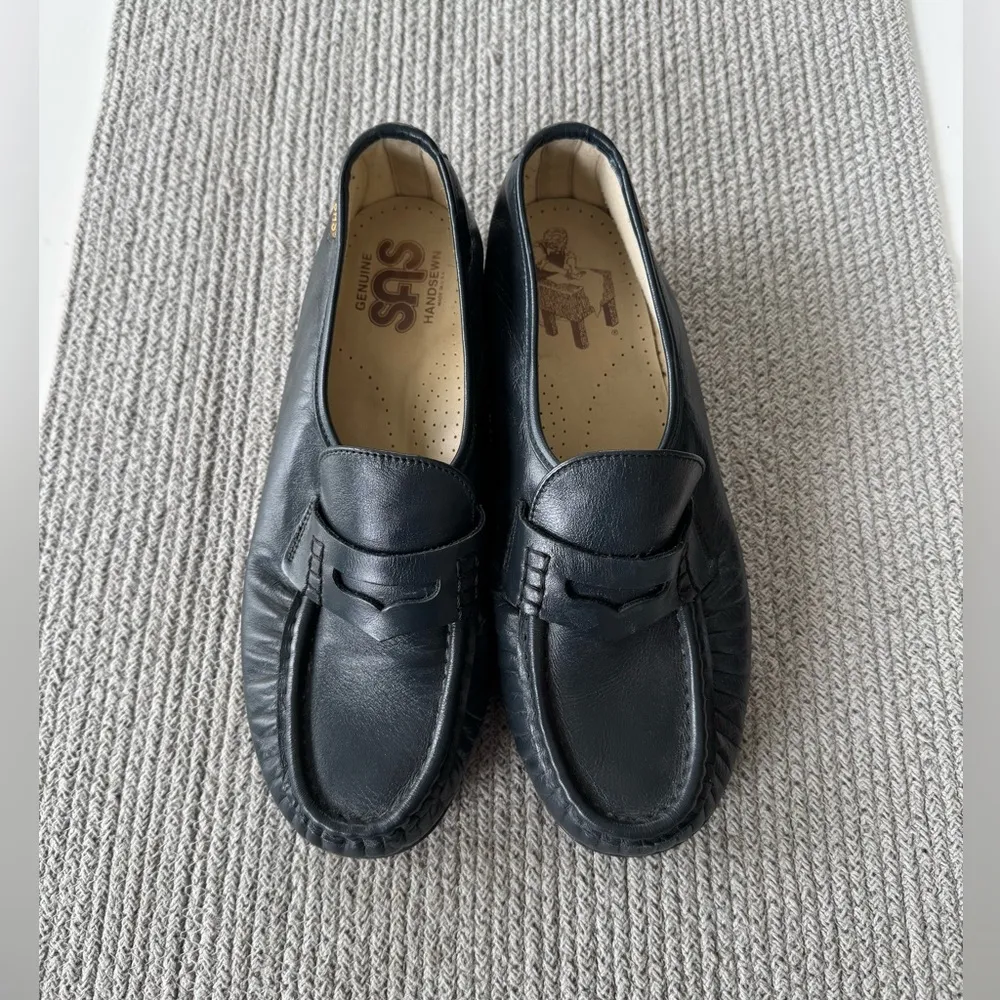 Vintage SAS Navy Blue Soft Leather Loafers Handsewn Made in USA Sz 9.5 Wide - Image 3