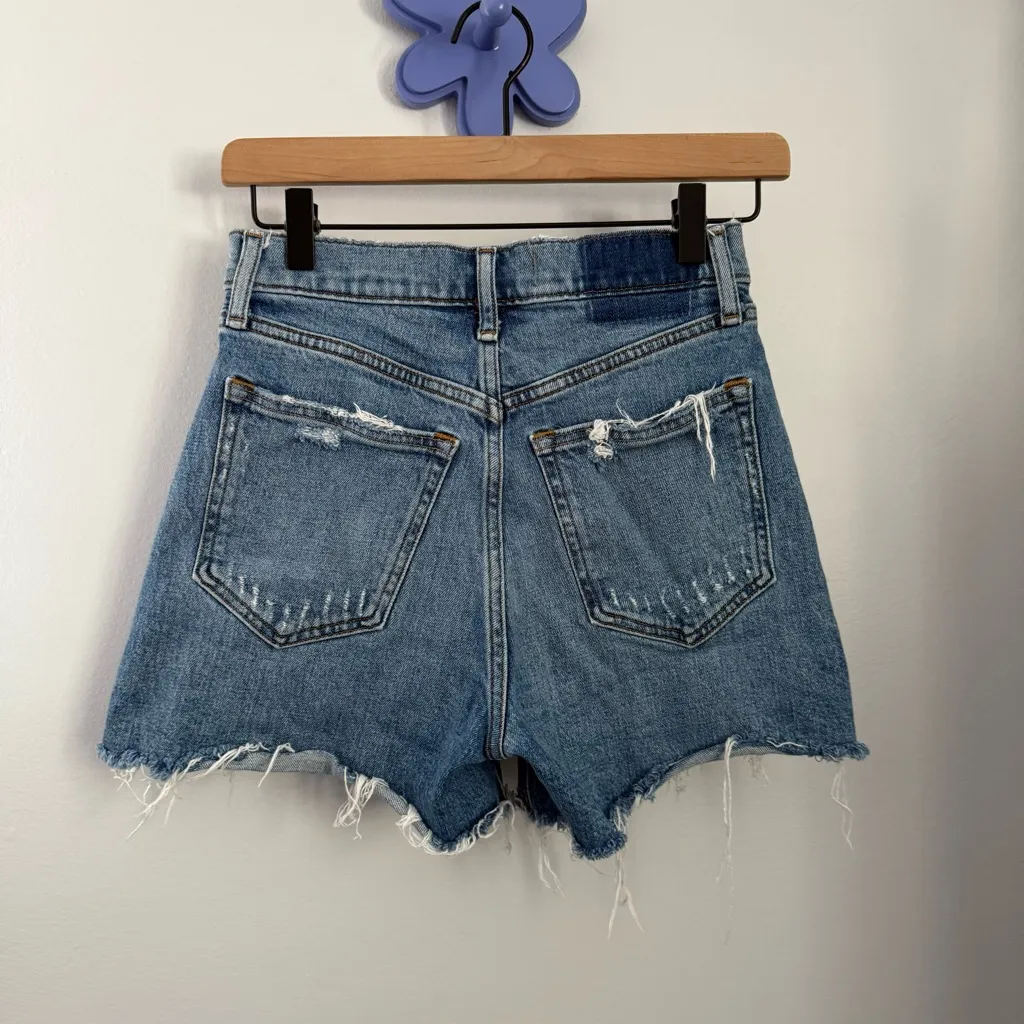 Abercrombie & Fitch 24/00 4” Mom High Rise Shorts Curve Love Denim Distressed - Image 3