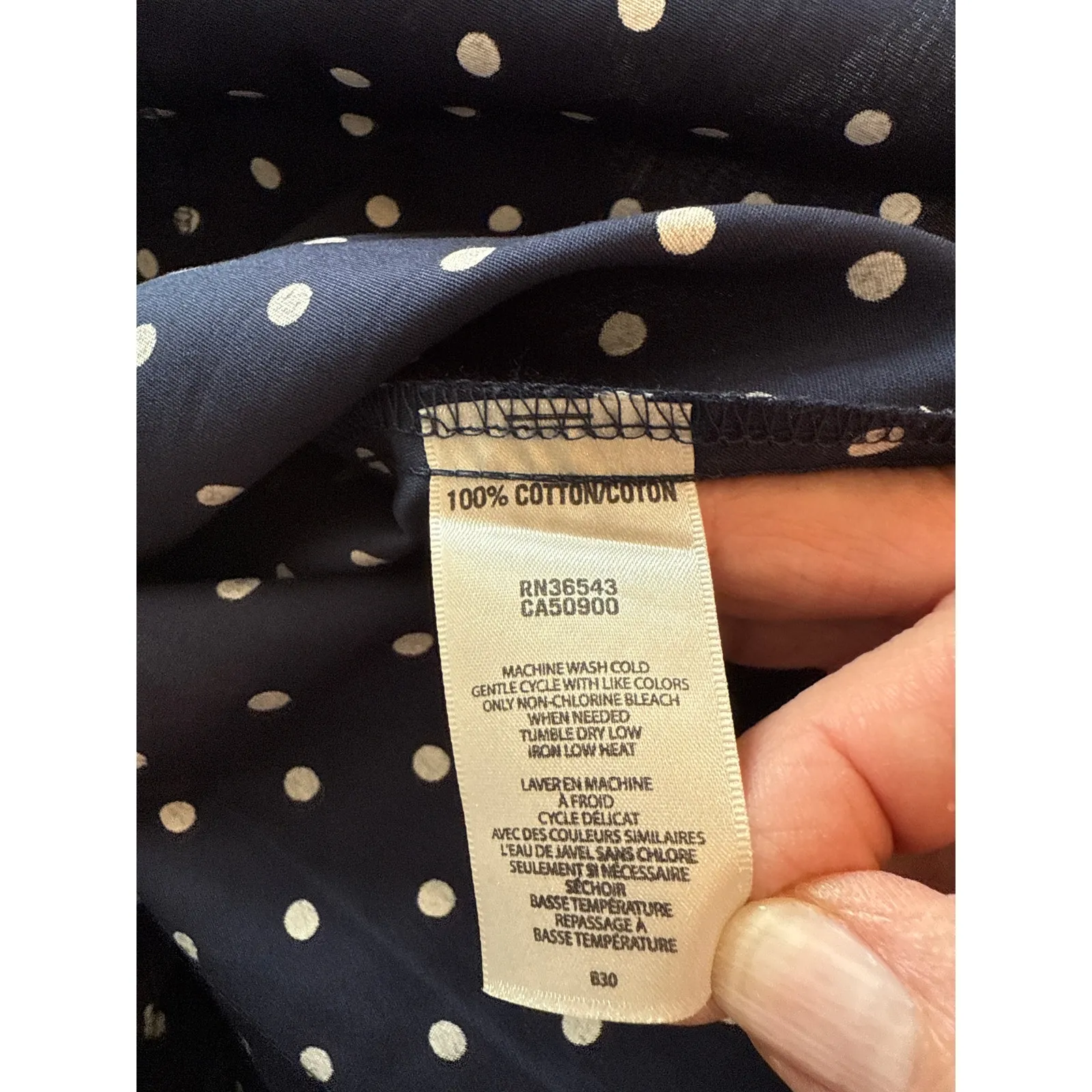 NWT Van Heusen Polka Dot Button Down Shirt Classic Fit Blue Women's Size Medium - Image 5