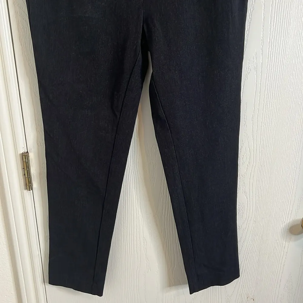 Faded Glory Grey/Black Business Trouser Cropped Pants. Size 6 - Image 3