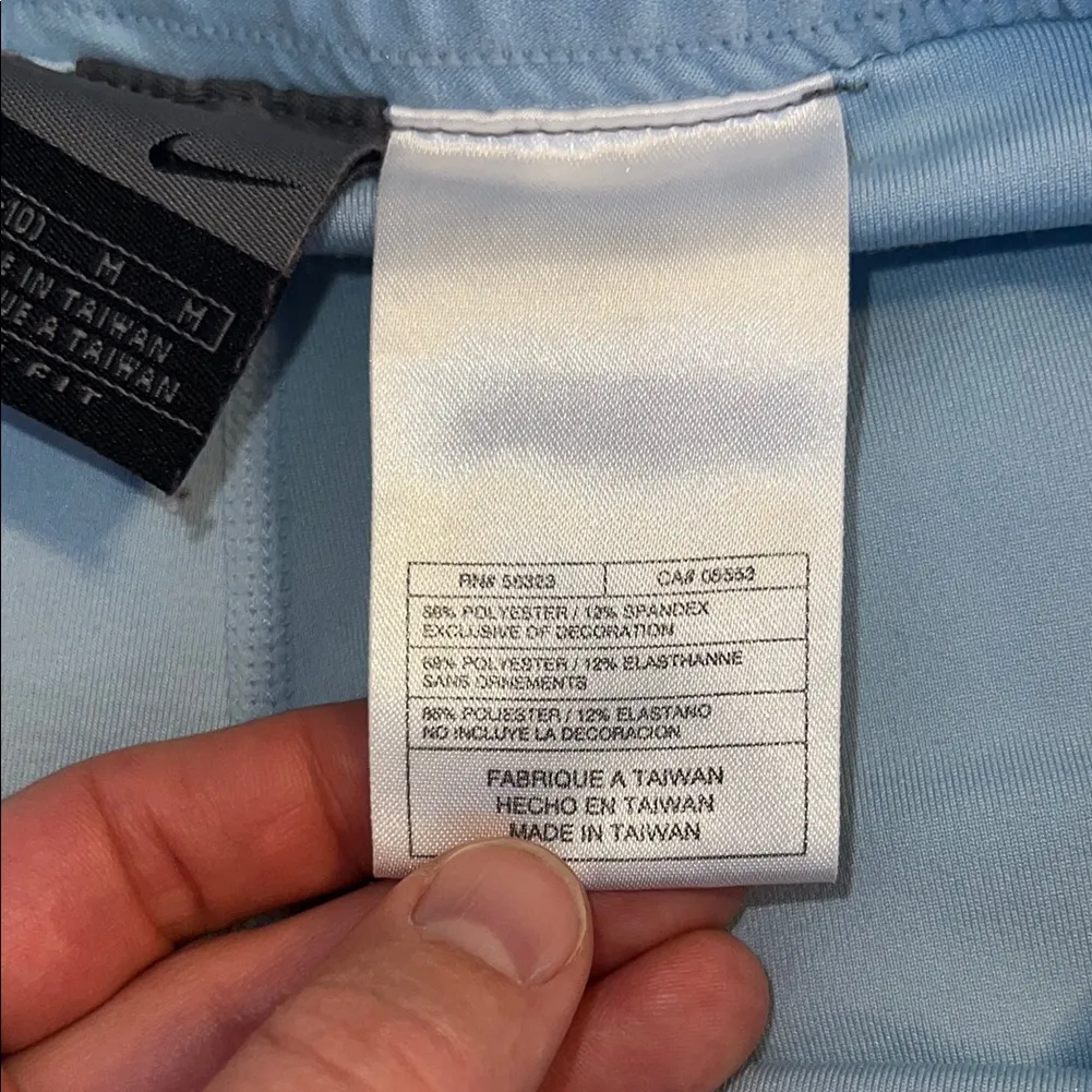 Nike Women's Sky Blue Mini Skirt - Image 3