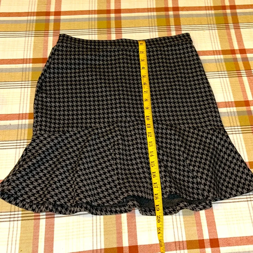 Banana Republic Houndstooth Fluted Mini Skirt - Image 7