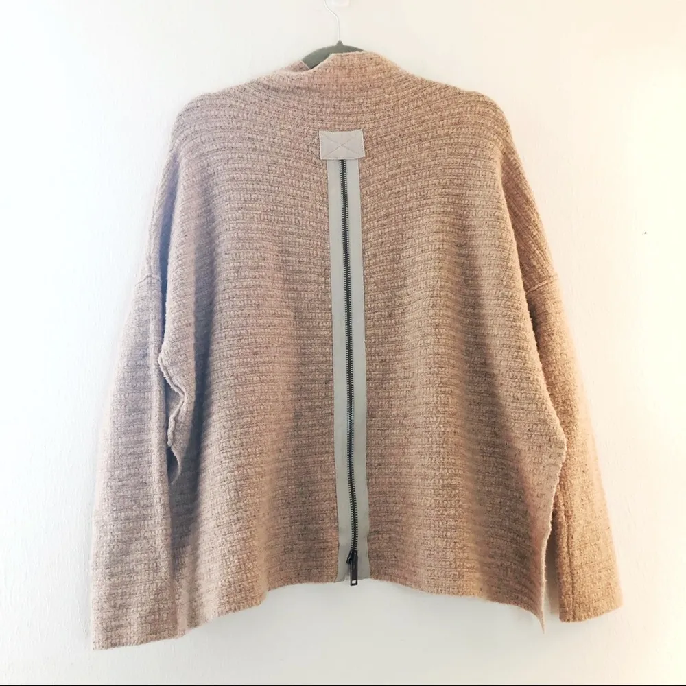 Free People Sweater Arctic Fox Zip Back Sweater High-Low Pink/Beige Sz XS GUC - Image 7