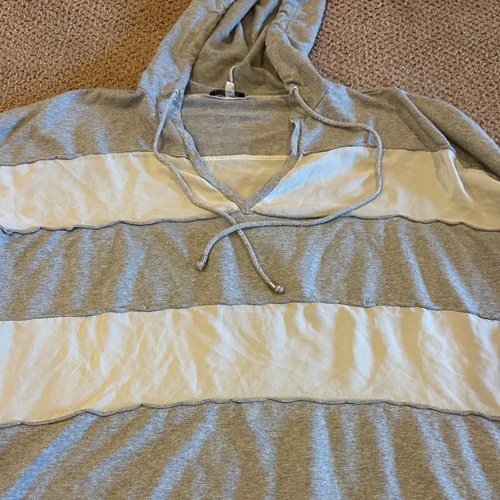 Ella Moss Women’s Gray Striped 3/4 Sleeve Hoodie - Size M - Image 4