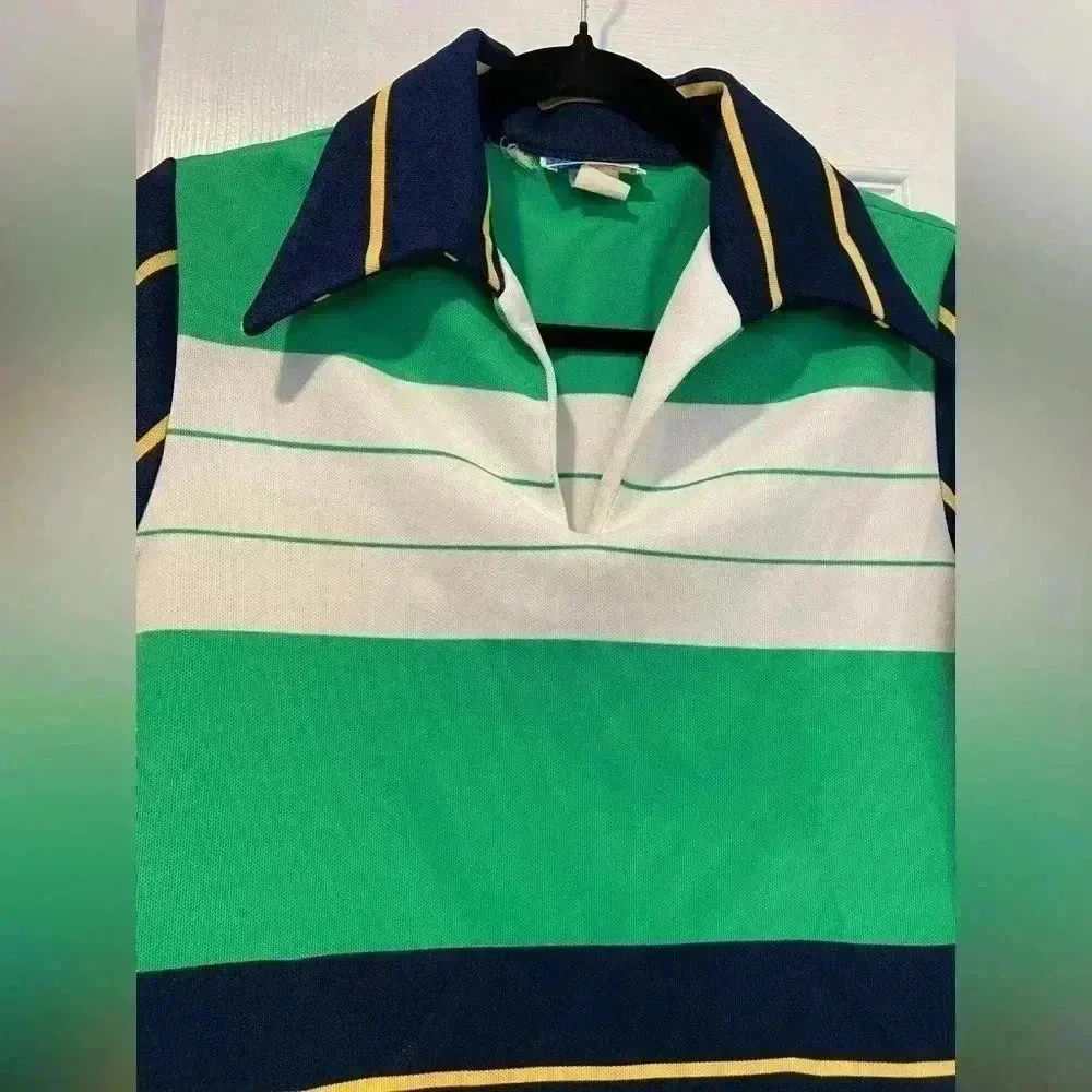 VTG Women’s 70s Pointy Collar V Neck Short Sleeve Split Hem Striped Polo Size M Green Size M - Image 12