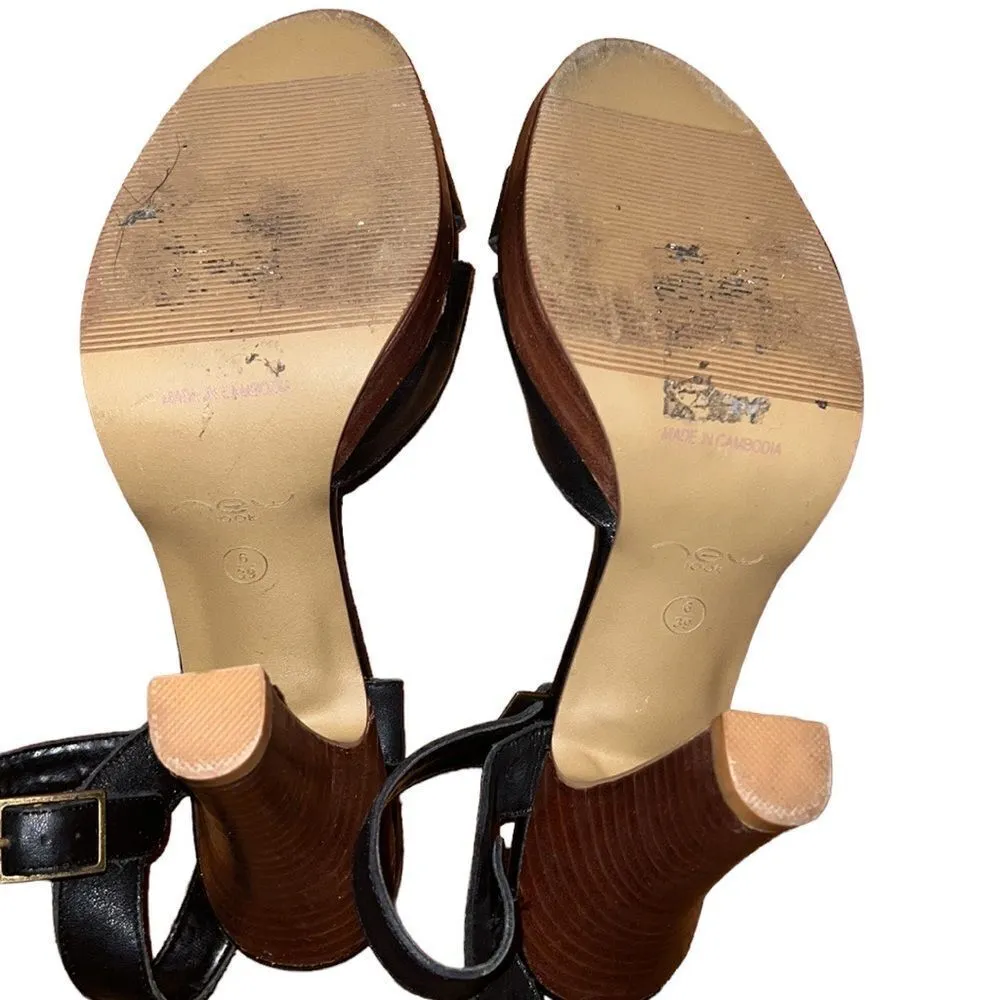 Your Feet Look Gorgeous Black Sandals Size 9 - Image 5