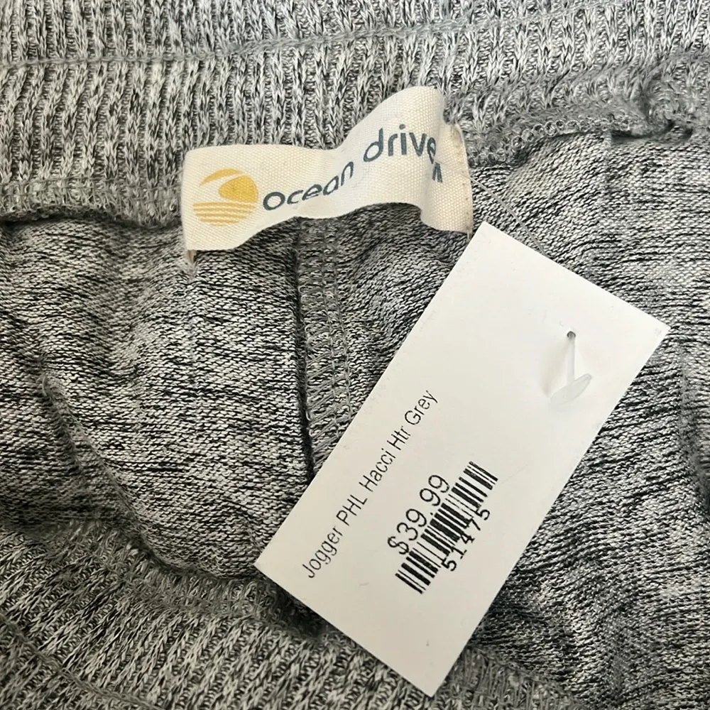 NEW Ocean Drive Jogger PHL Hacci Heather Grey
Size M , New with Tag - Image 6