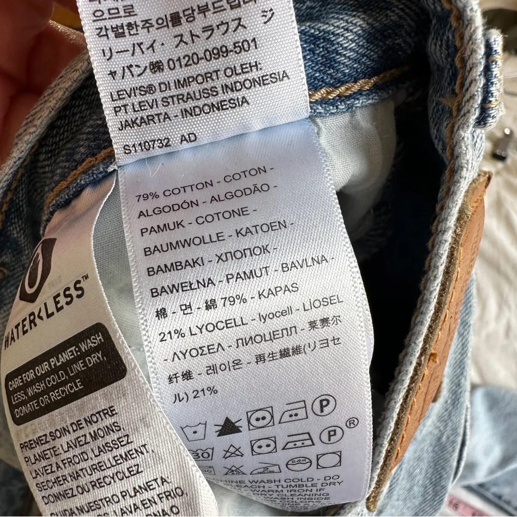 Levi's Premium High Loose Taper Jeans 29 Here To Stay Distressed Light Wash - Image 12