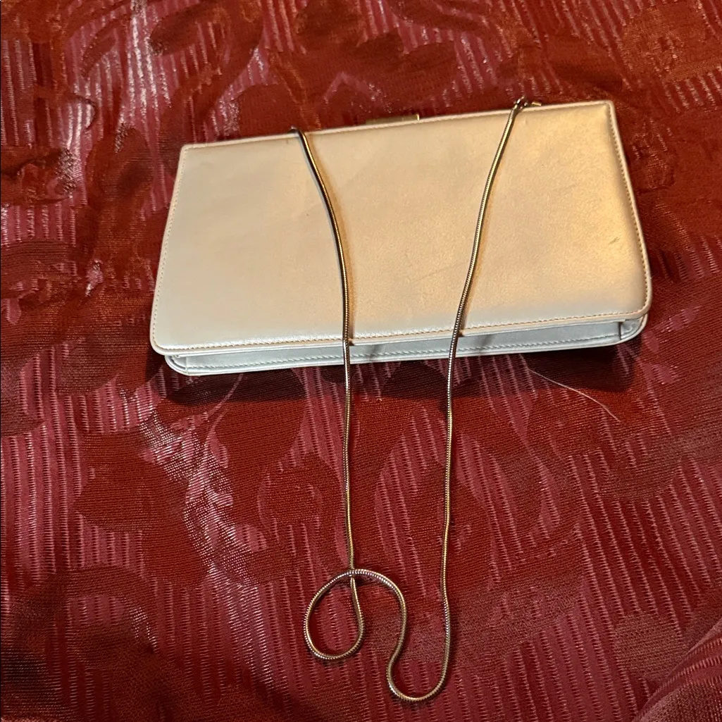 Giani Bernini Cream Wristlet Clutch - Image 7