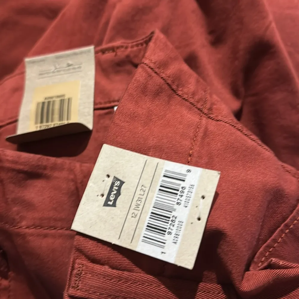 NWT LEVI'S Women's Surplus High Rise Straight-leg Pants In Burnt Henna - Image 6