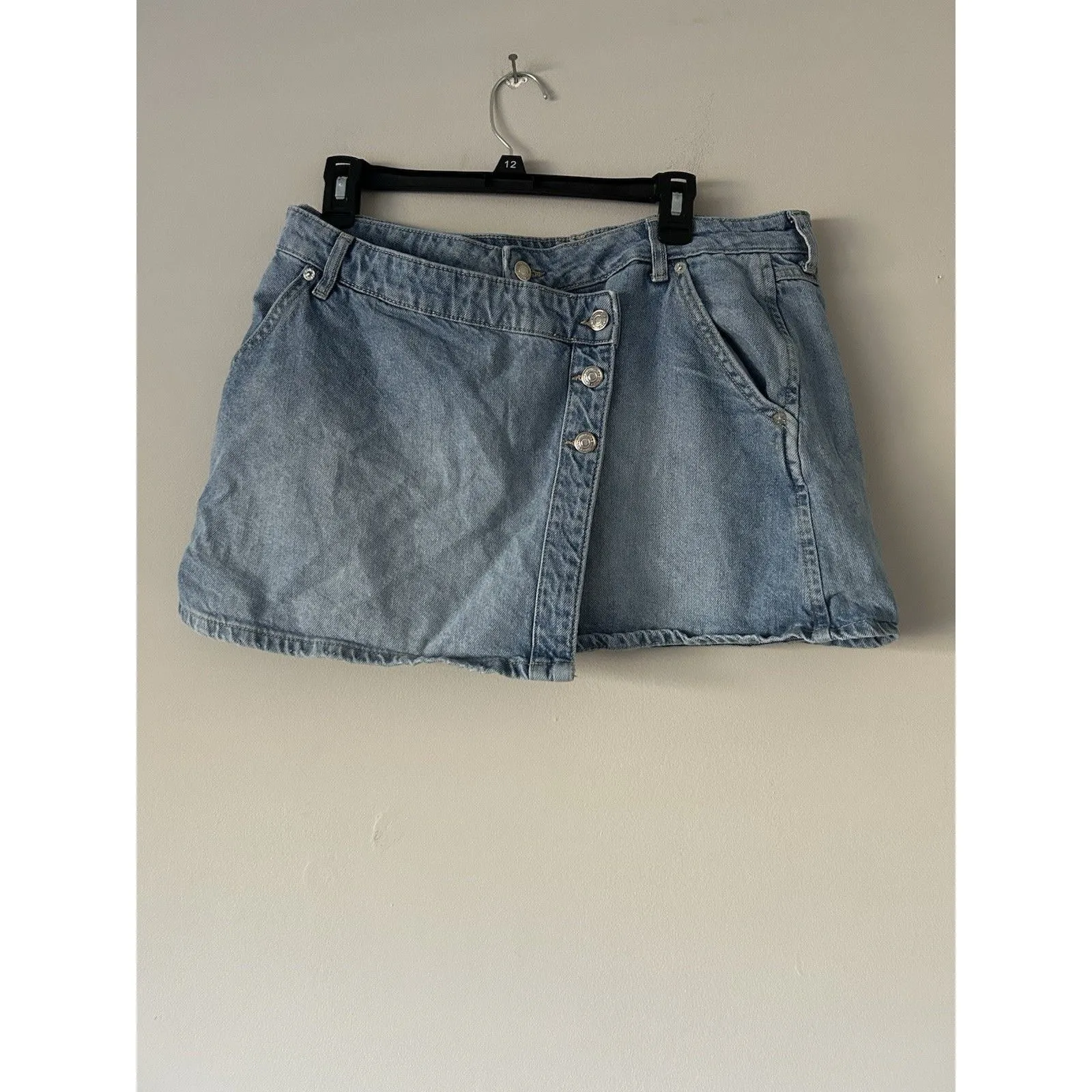 We The Free Wynne Denim Skirt Size 32 Boho Contemporary Edgy Cute Retro Vibes - Image 2