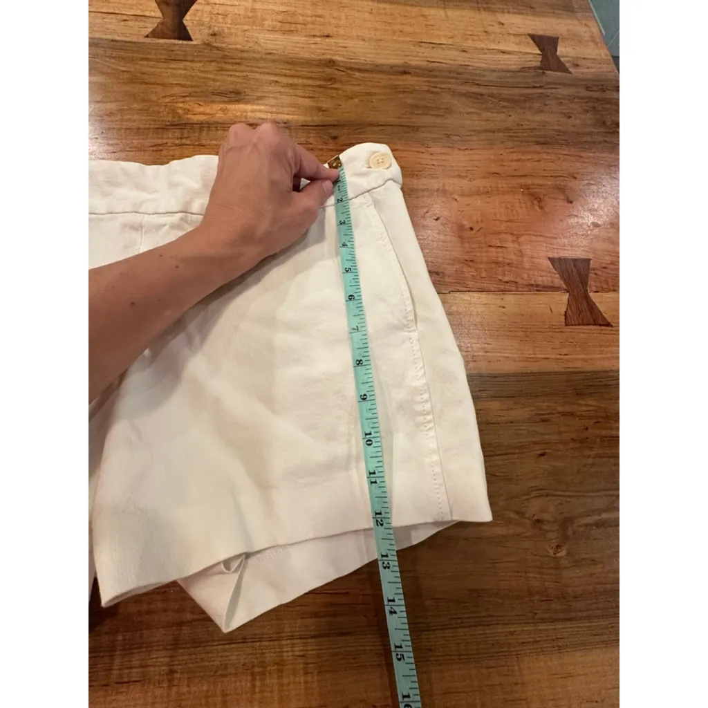Women's Lilly Pulitzer White Shorts Size 10 - Image 6