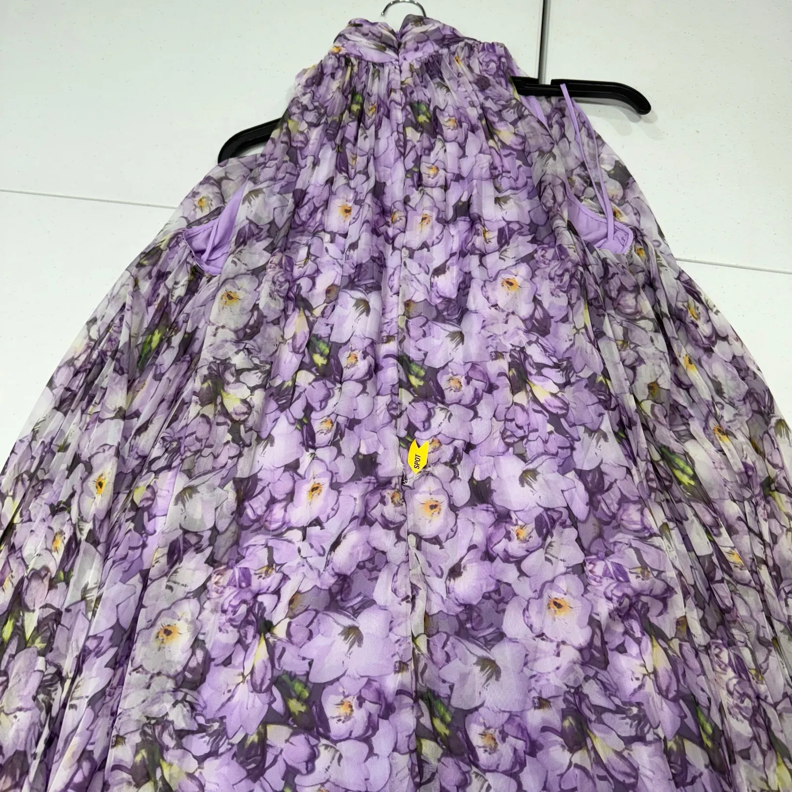 Badgley Mischka Floral Mock
Neck Pleated Gown Purple Maxi dress Size 12 - Image 6