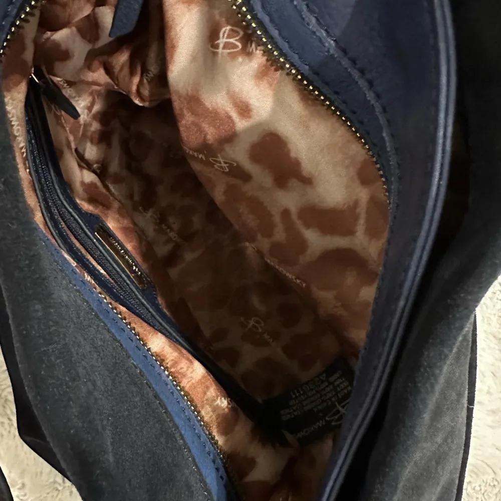 Timeless B Makowsky Giamma00 Blue Suede Leather Hobo Shoulder Handbag Purse - Image 7