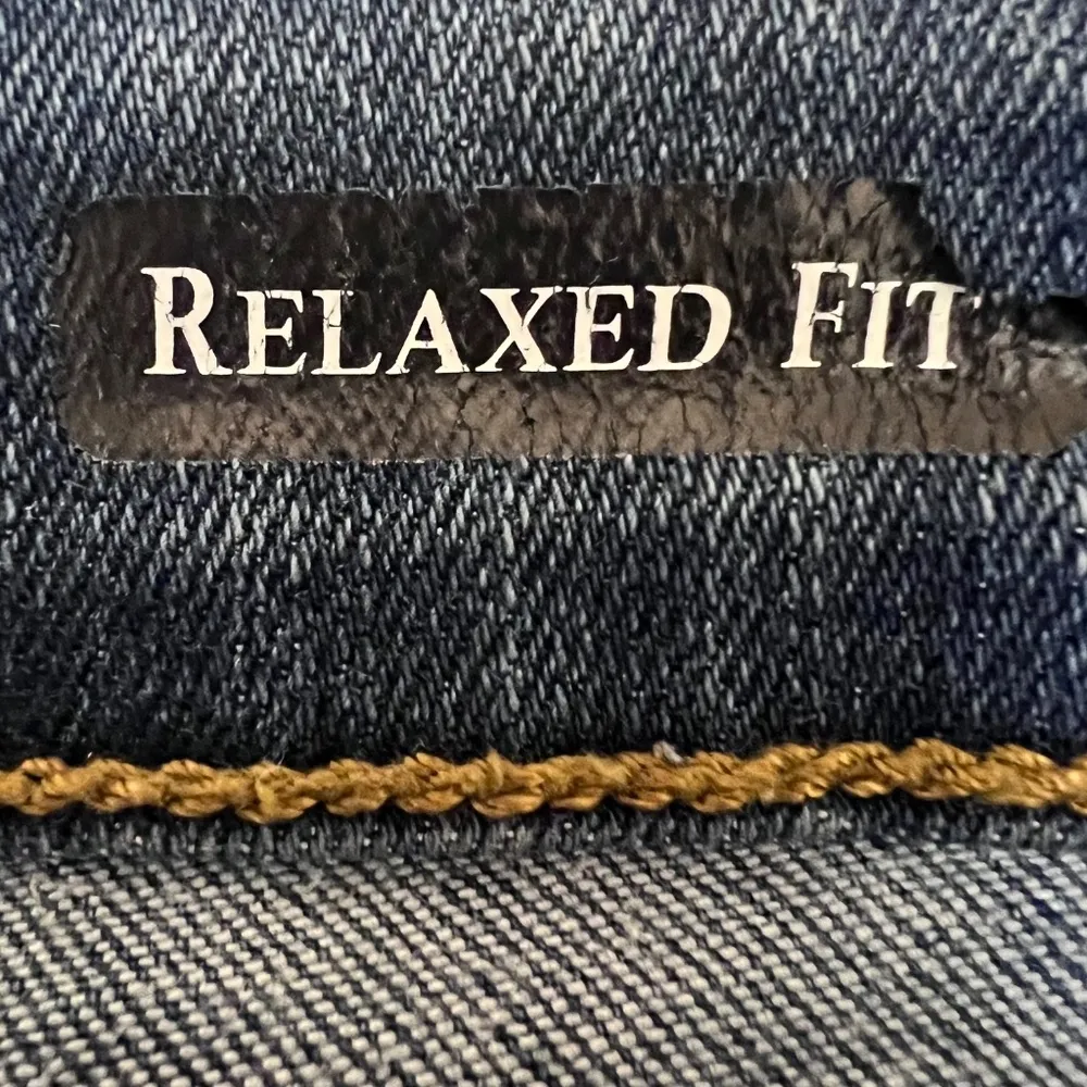 Jeans Distressed  Mid Rise Relaxed Fit Women’s Size 15/32 Stretch Blue - Image 10