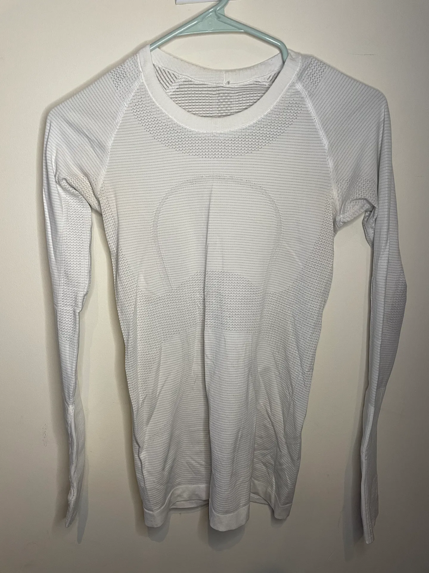 Lululemon White Swiftly Tech Long Sleeve - Image 4