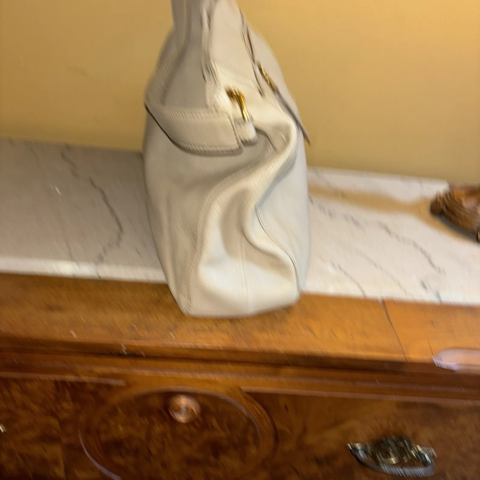 Hobo Leather Zip Top‎ Shoulder Bag Purse Beige Fringe Zipper Pull Tan - Image 3