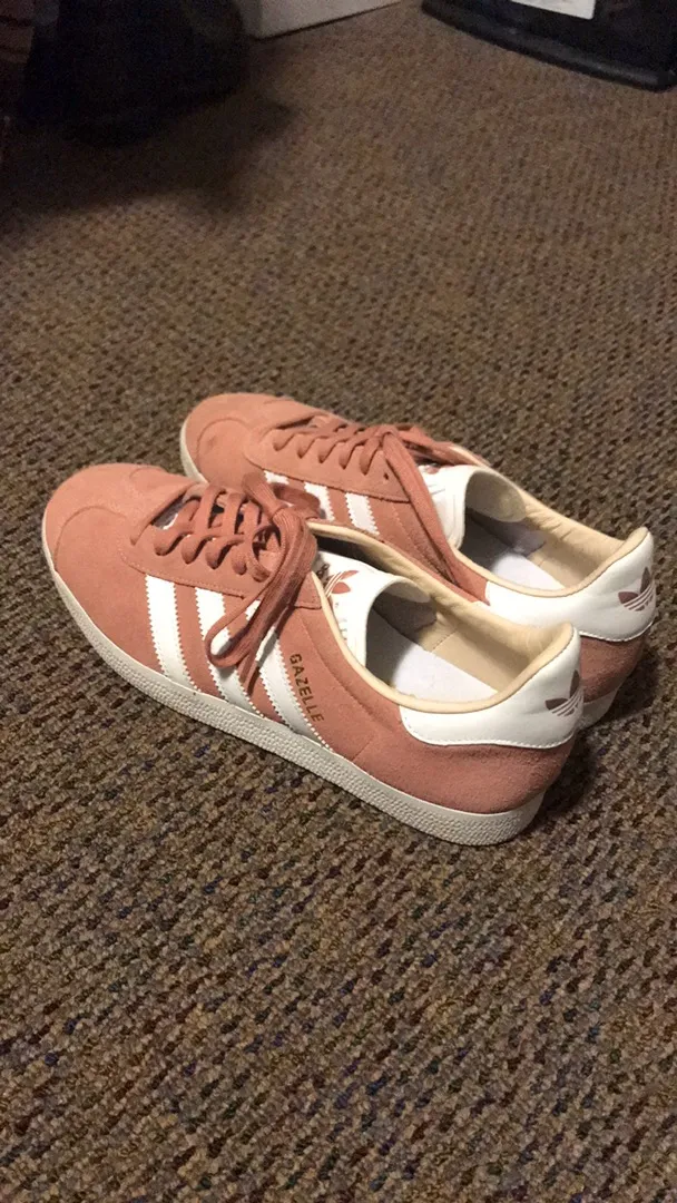 Adidas Pink  Sneakers - Image 3