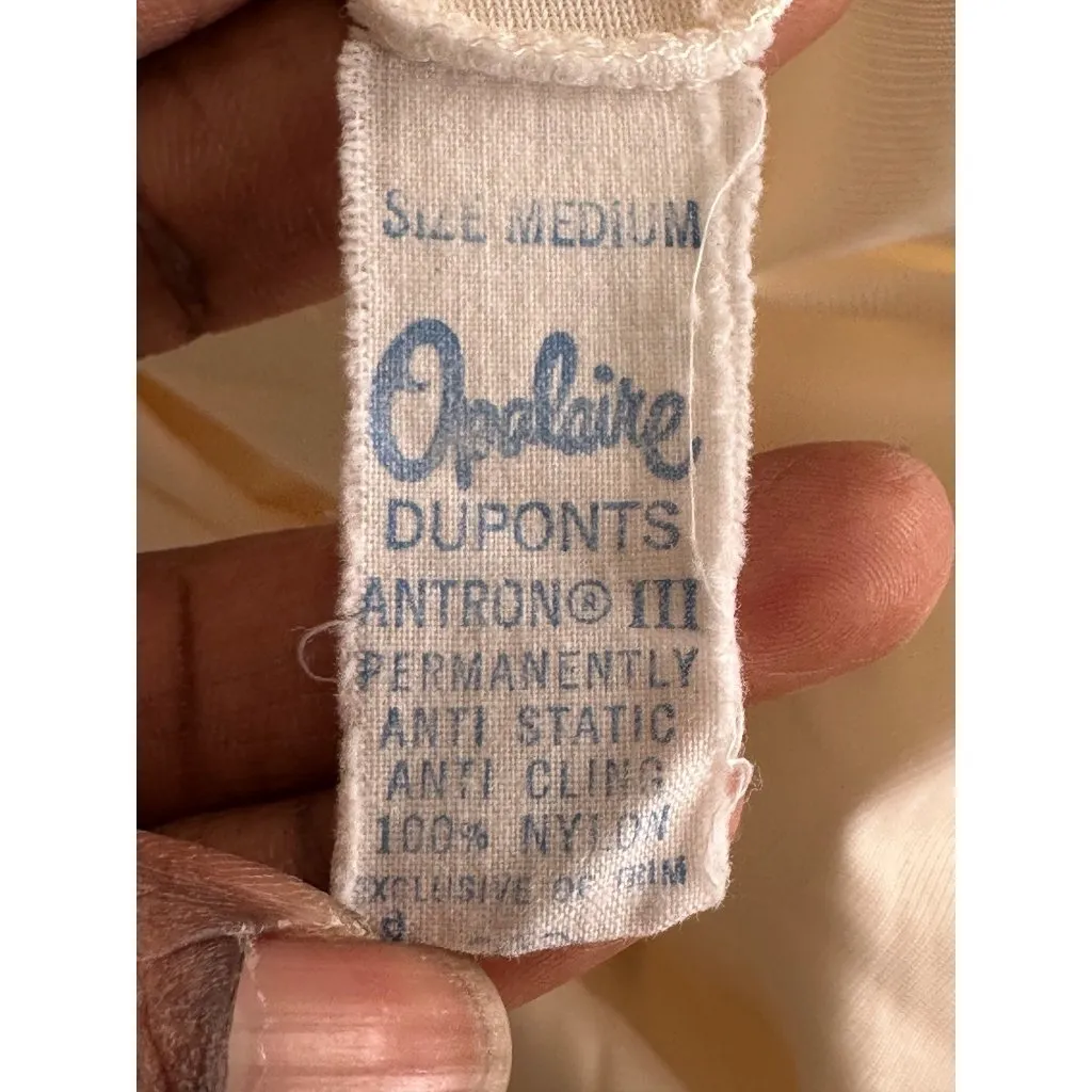 Vintage Opalaire Slip Skirt W/ Lace Hem & Middle Slit Medium Antron III Nylon M - Image 4